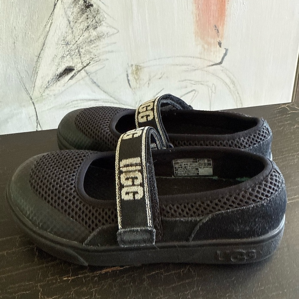 UGG Black Ballerina Shoes size Toddler 11 - Picture 4 of 8